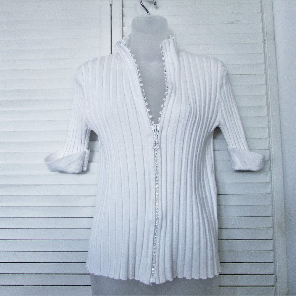 Belldini white ribbed rhinestone zipper cardigan L